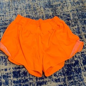 Women’s Lululemon Hotty hot shorts long